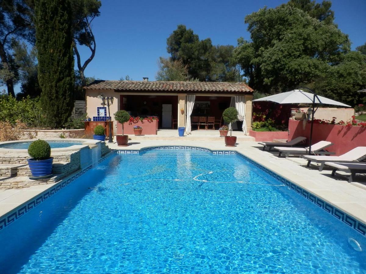 Mas Les Vieux Chenes Bed & Breakfast Lambesc Exterior photo